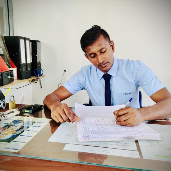 Royal Eagles Security Services (Pvt) Ltd is a premier security services provider based in Sri Lanka, committed to delivering top-tier security solutions to commercial, industrial, residential, and government establishments.