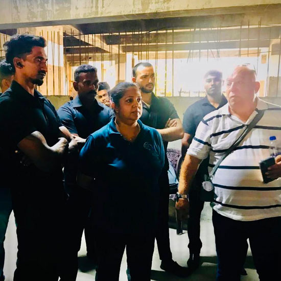 Royal Eagles Security Services (Pvt) Ltd is a premier security services provider based in Sri Lanka, committed to delivering top-tier security solutions to commercial, industrial, residential, and government establishments.